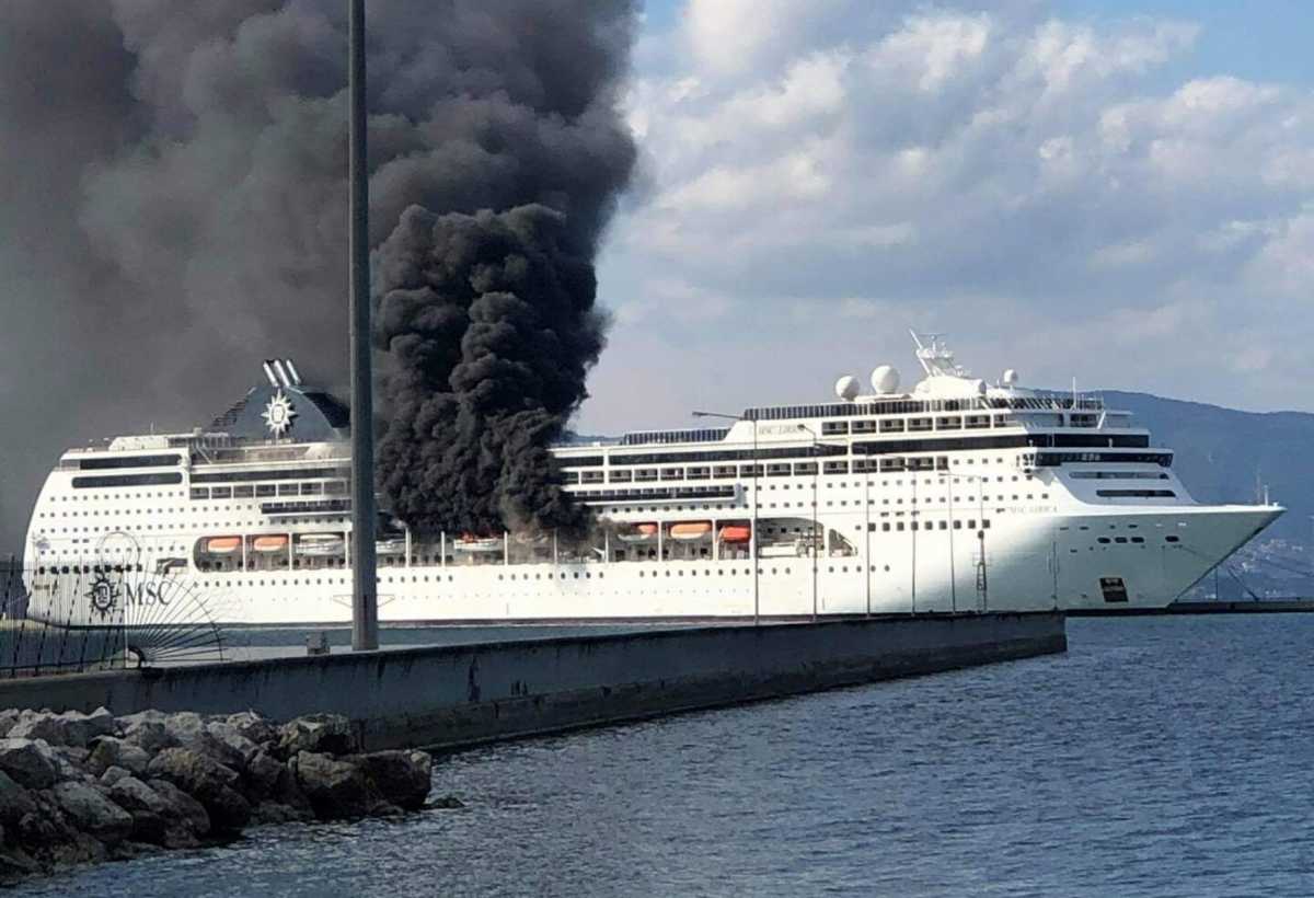 Κέρκυρα: Μεγάλη φωτιά σε κρουαζιερόπλοιο που βρίσκεται στο λιμάνι