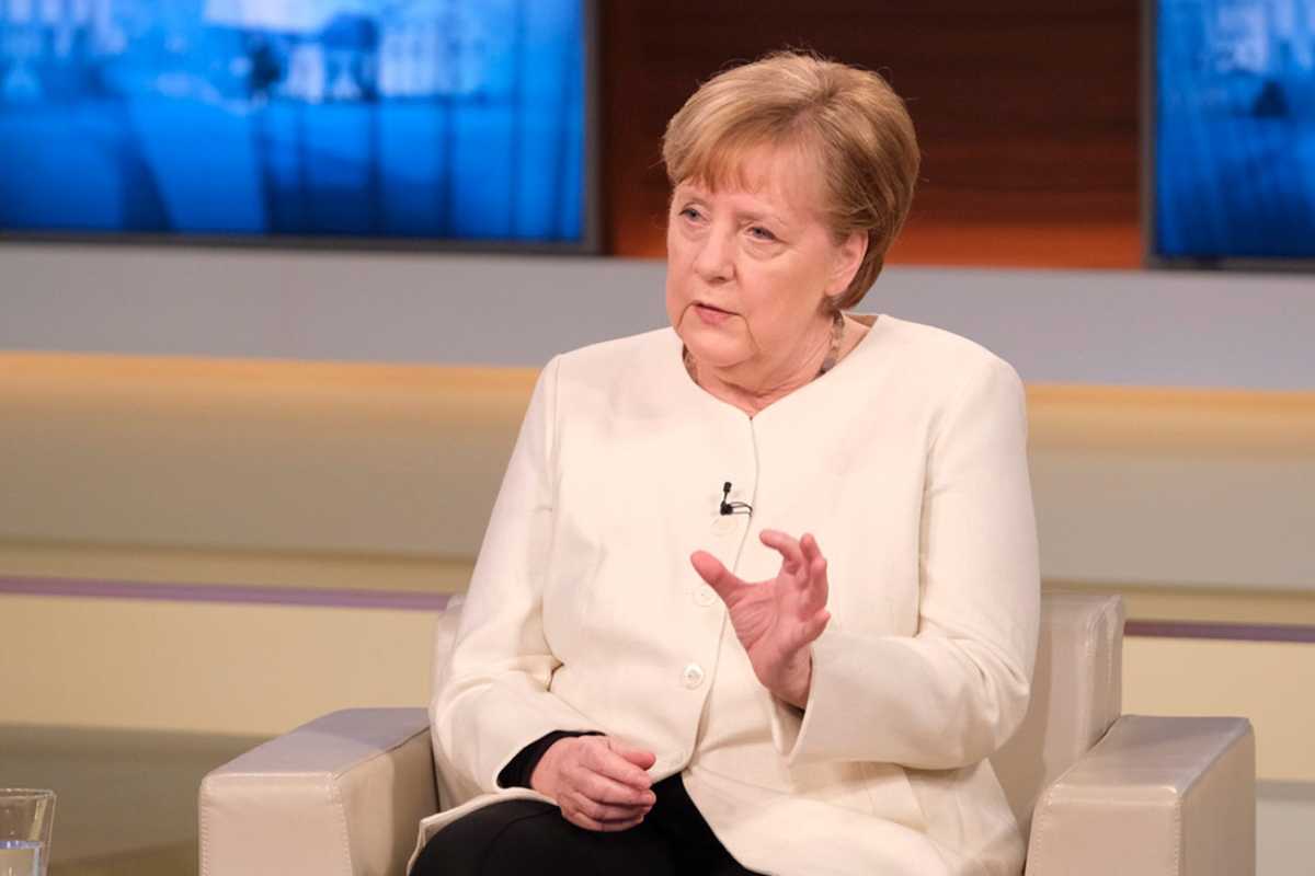 Mέρκελ: Έκκληση στους Γερμανούς να τηρούν τα μέτρα