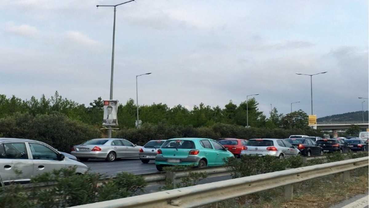 Θεσσαλονίκη: Φρένο στα γκάζια – Μειώνονται τα όρια ταχύτητας