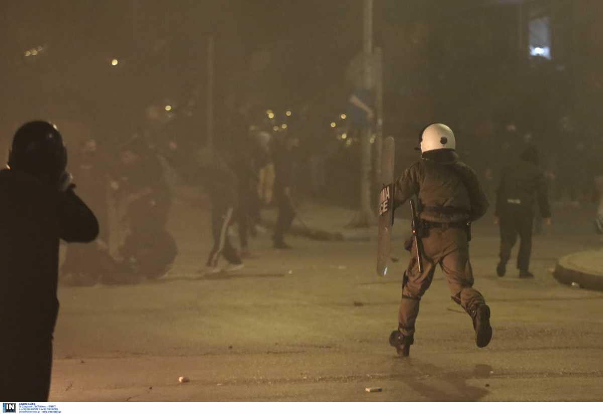 Τσίπρας για Νέα Σμύρνη: Κανείς δεν έχει δικαίωμα να χτυπά αστυνομικούς με τρόπο απάνθρωπο και φρικτό