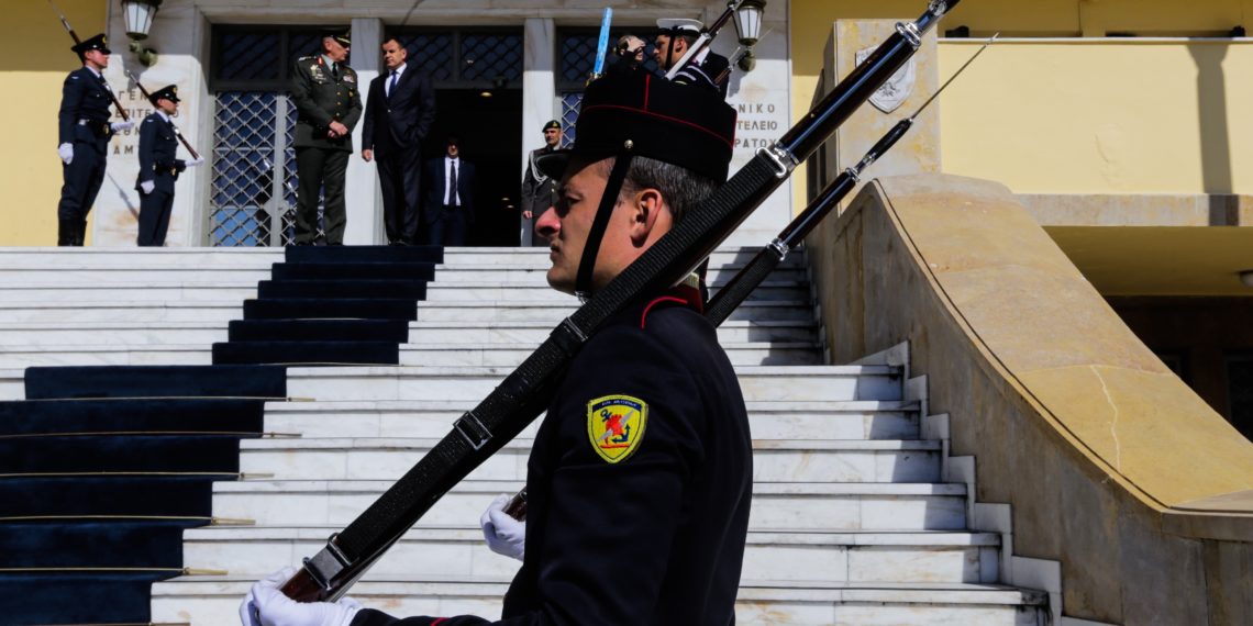 ΥΠΕΘΑ: Διαψεύδει κατηγορηματικά τη δήθεν «συμμετοχή τουρκικών εταιρειών στις προμήθειες των ΕΔ»
