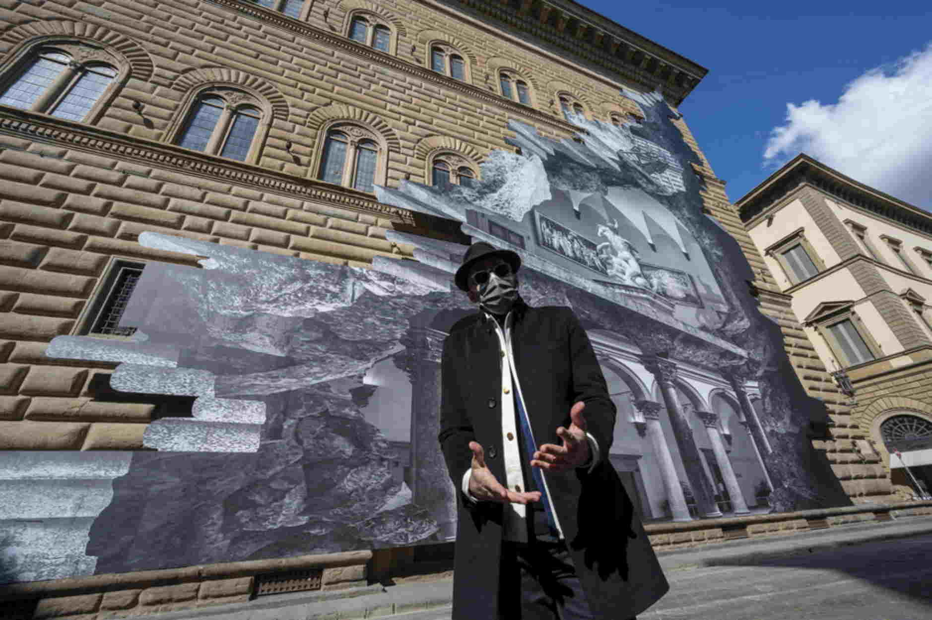 Δείτε τι έκανε ένας καλλιτέχνης στους τοίχους ενός ιστορικού κτιρίου της Φλωρεντίας