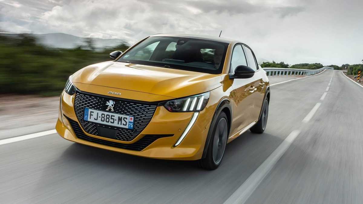 Ηλεκτρικά μοντέλα και Peugeot, οι μόνοι κερδισμένοι στις πωλήσεις νέων ΙΧ στην Ευρώπη