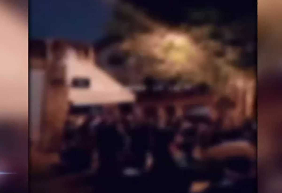 Υπαίθριο κορoνοπάρτι 200 ατόμων πραγματοποιήθηκε στου Ψυρρή (video)