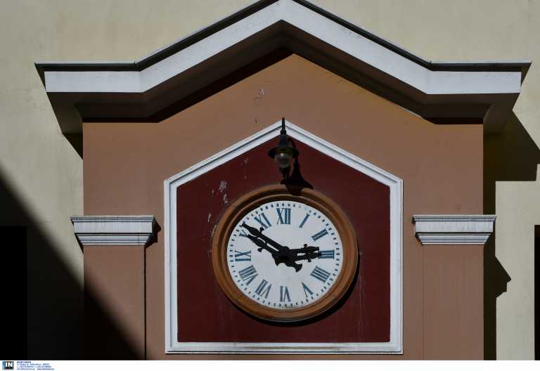 Αλλαγή ώρας 2022: Πότε θα γυρίζουμε τα ρολόγια μία ώρα μπροστά