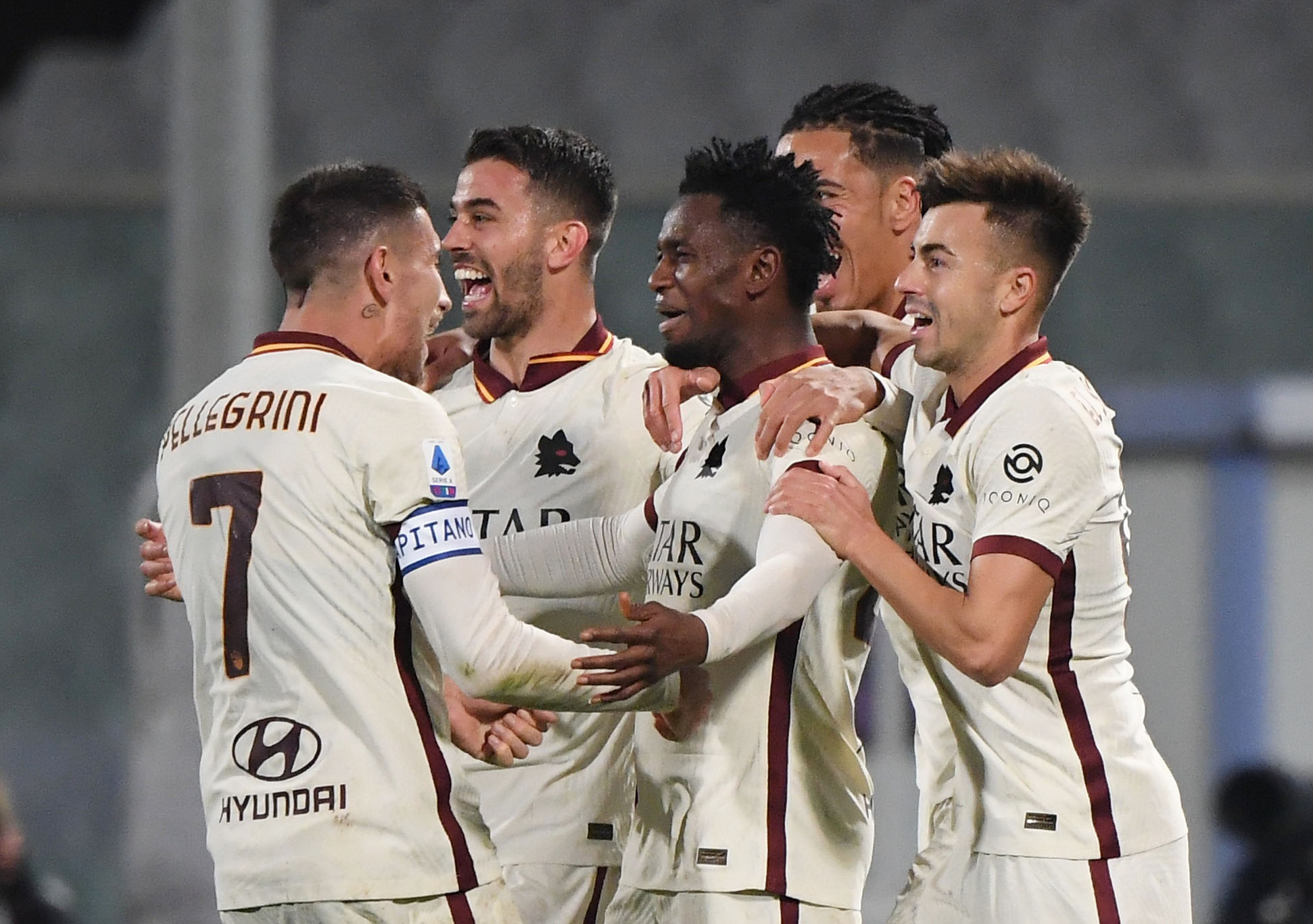 Soccer Football - Serie A - Fiorentina v AS Roma - Stadio Artemio Franchi, Florence, Italy - March 3, 2021 AS Roma's Amadou Diawara celebrates scoring their second goal with teammates REUTERS