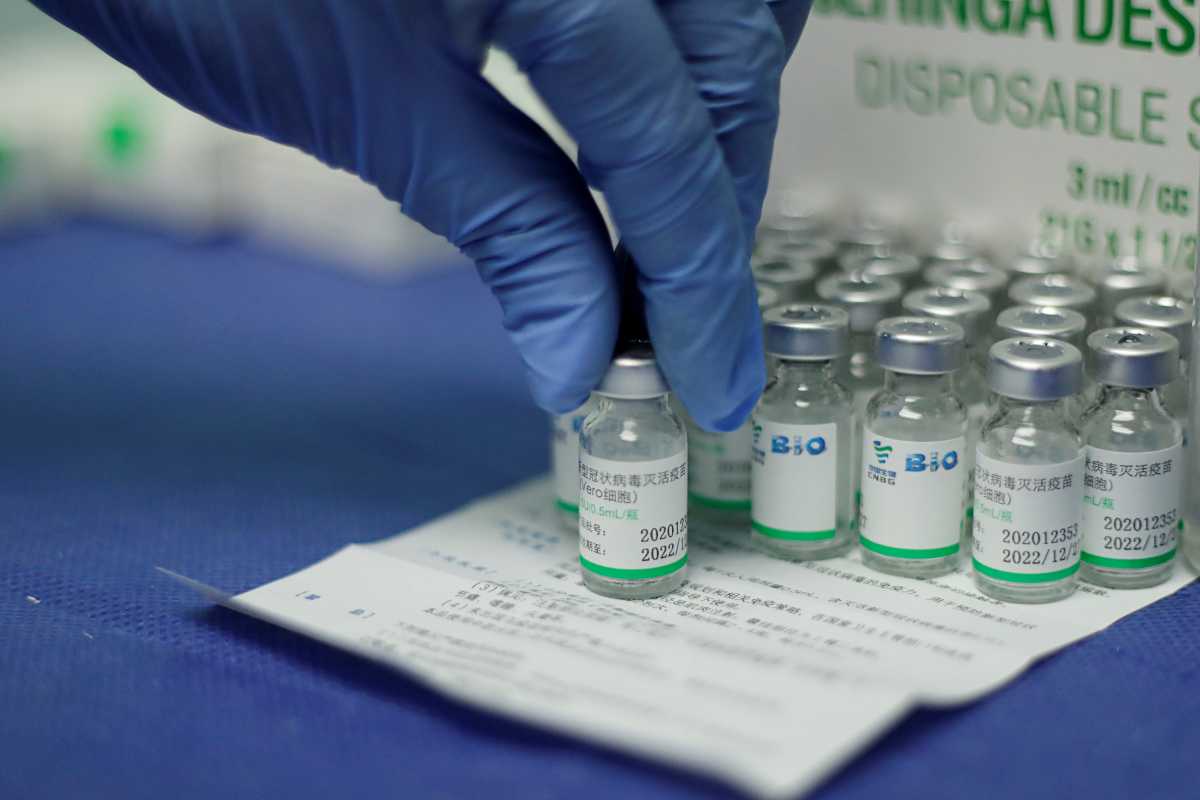 Η Παγκόσμια Τράπεζα ανεβάζει στα 20 δισ. δολάρια τη χρηματοδότηση των εμβολίων