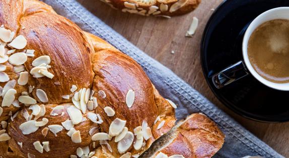 Ονειρεμένο νηστίσιμο τσουρέκι