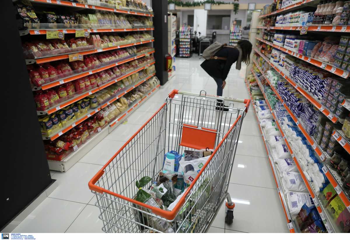 Έρευνα ΙΕΛΚΑ: Πόσα χρήματα γλίτωσαν τα νοικοκυριά από προσφορές στα σούπερ μάρκετ το 2020