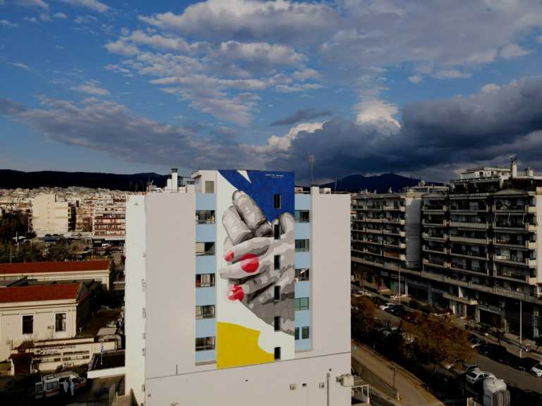 Θεσσαλονίκη: Συγκινεί η νέα τοιχογραφία στο Ιπποκράτειο – Τι συμβολίζει