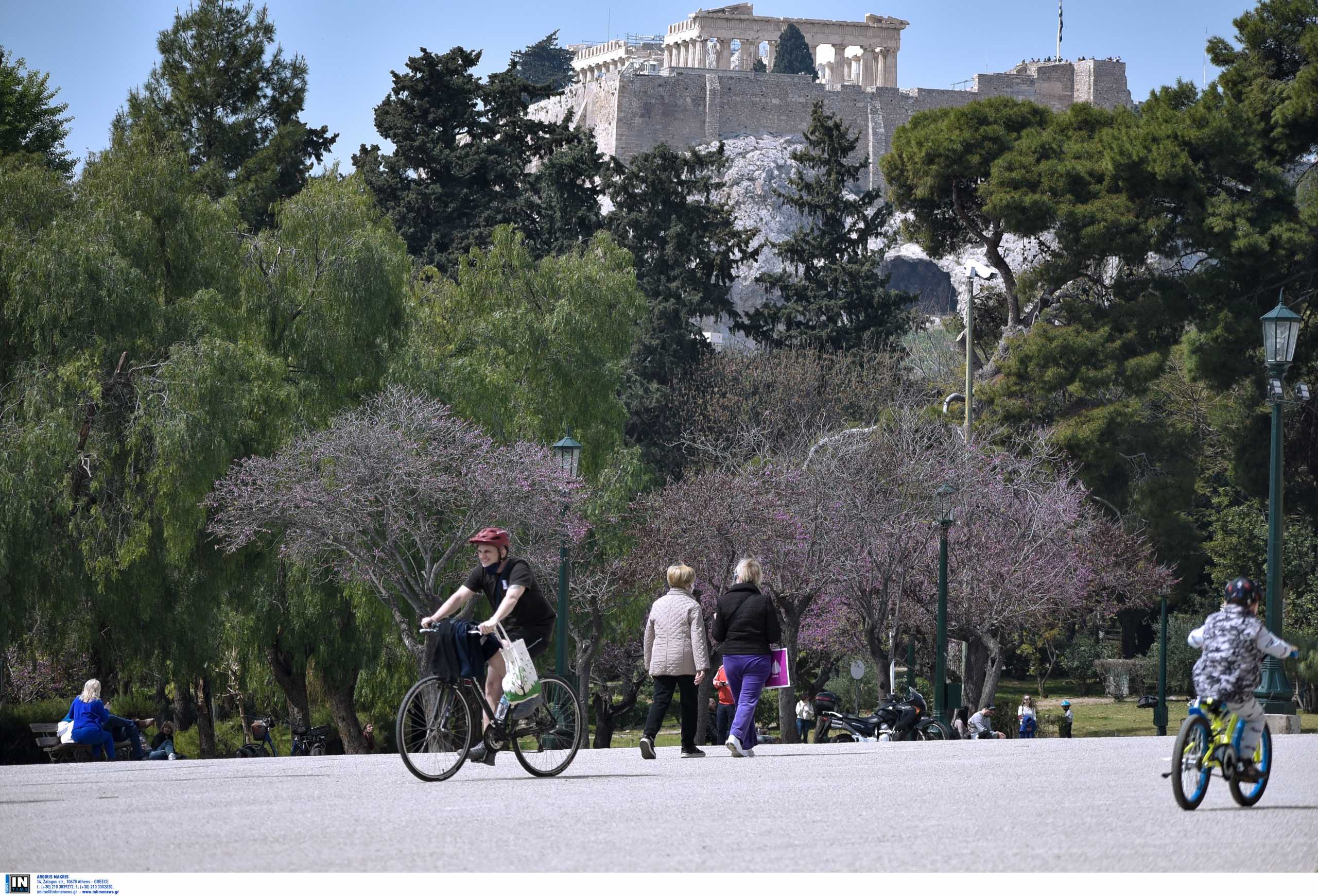 Κορονοϊός: Δύσκολη η κατάσταση σε Αττική και Θεσσαλονίκη – Ο «χάρτης» των 1718 νέων κρουσμάτων