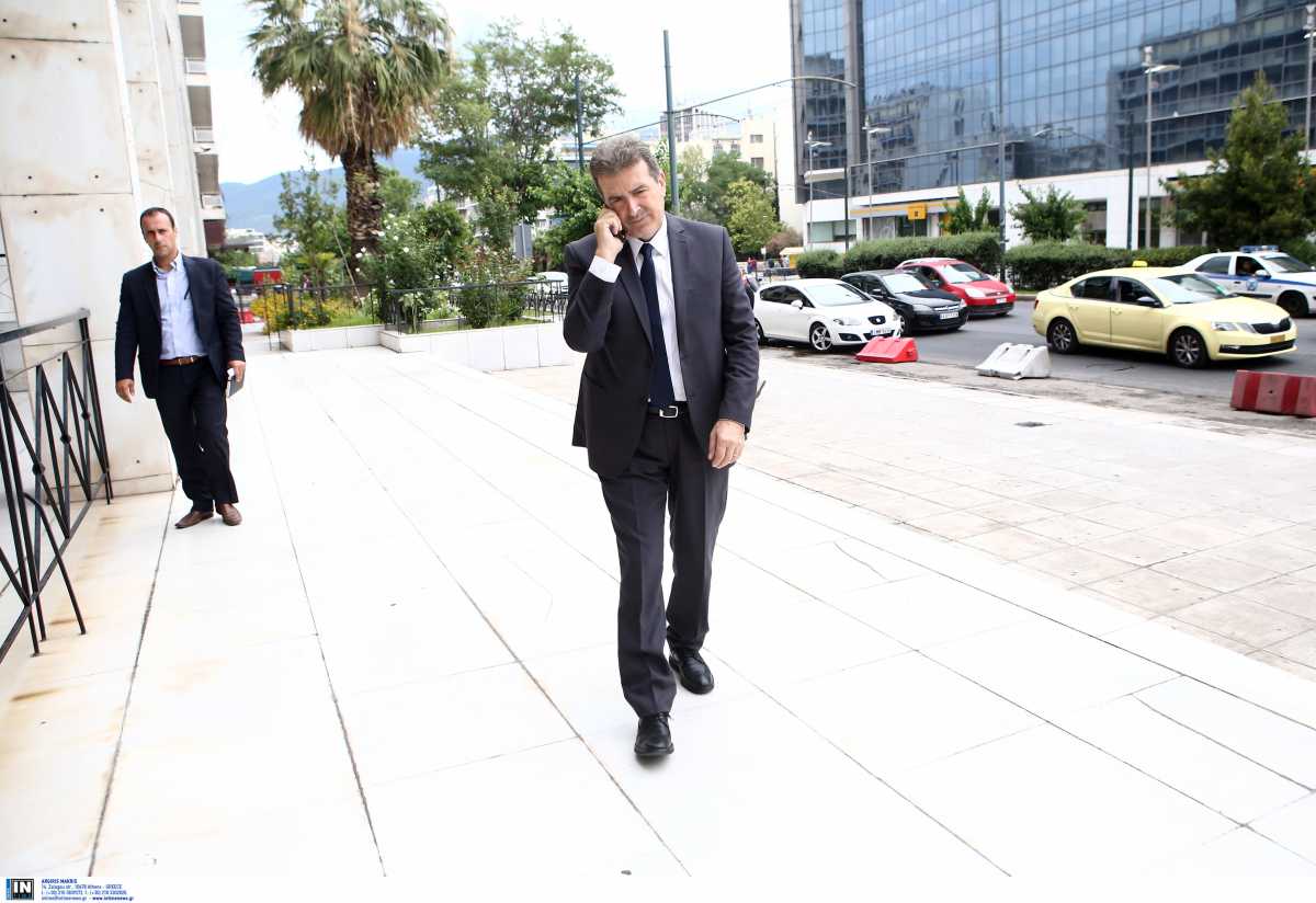 Υπόθεση Κουφοντίνα: Τι συζήτησε ο Χρυσοχοΐδης στην έκτακτη σύσκεψη με τους αξιωματικούς της ΕΛ.ΑΣ