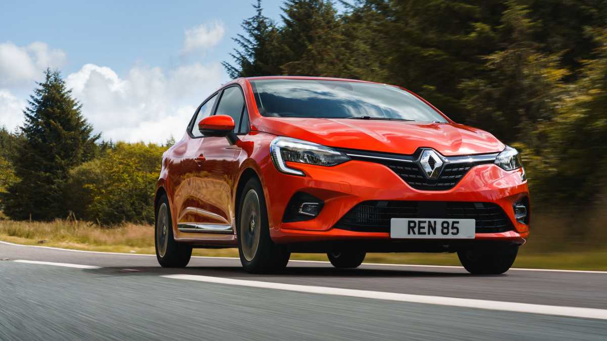 Renault: Θέλει να μειώσει την τελική ταχύτητα των αυτοκινήτων της για λόγους ασφάλειας