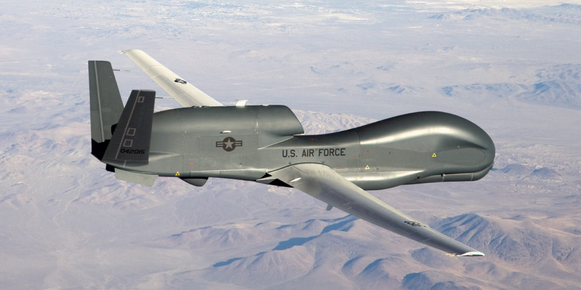 Global Hawk: Το προηγμένο drone των ΗΠΑ κατασκοπεύει τους Ρώσους και τους προκαλεί… “πονοκέφαλο”