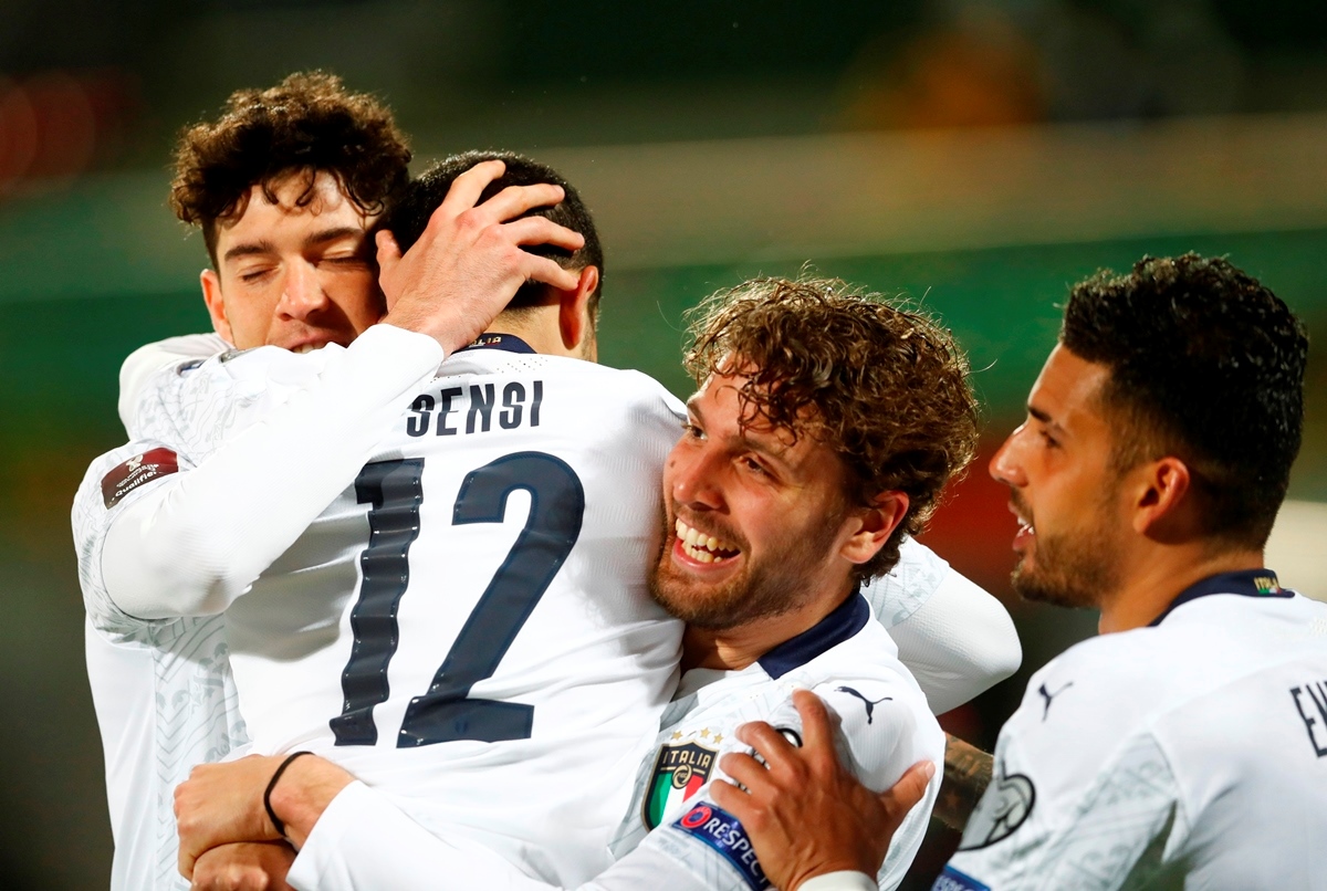 Soccer Football - World Cup Qualifiers Europe - Group C - Lithuania v Italy - LFF stadionas, Vilnius, Lithuania - March 31, 2021 Italy's Stefano Sensi celebrates scoring their first goal with teammates REUTERS