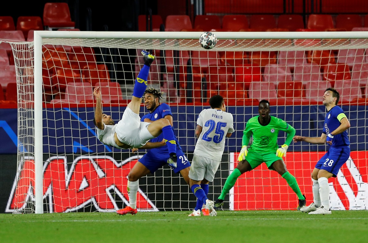 Soccer Football - Champions League - Quarter Final Second Leg - Chelsea v Porto - Ramon Sanchez Pizjuan, Seville, Spain - April 13, 2021 FC Porto's Mehdi Taremi scores their first goal REUTERS