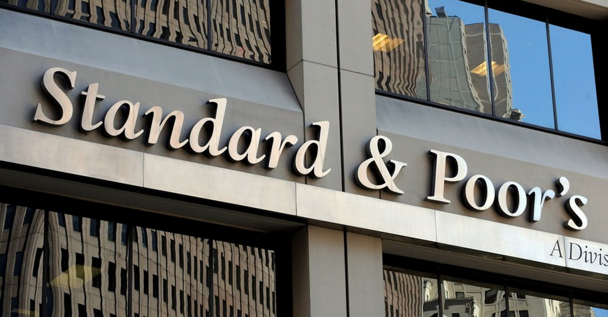 O οίκος αξιολόγησης Standard and Poor’s αναβάθμισε την πιστοληπτική ικανότητα της Ελλάδας