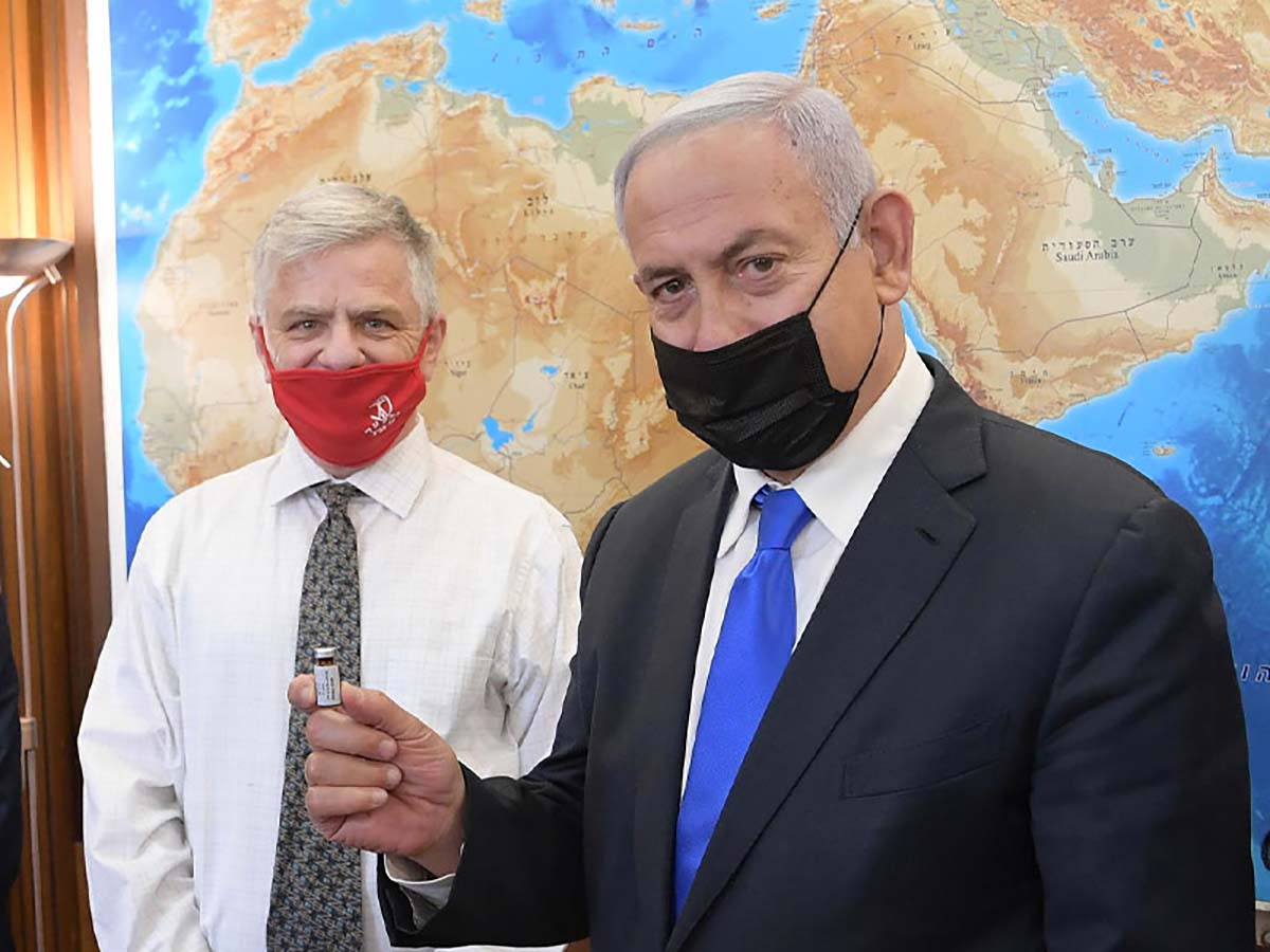 PM Netanyahu with Prof. Nadir Arber.
