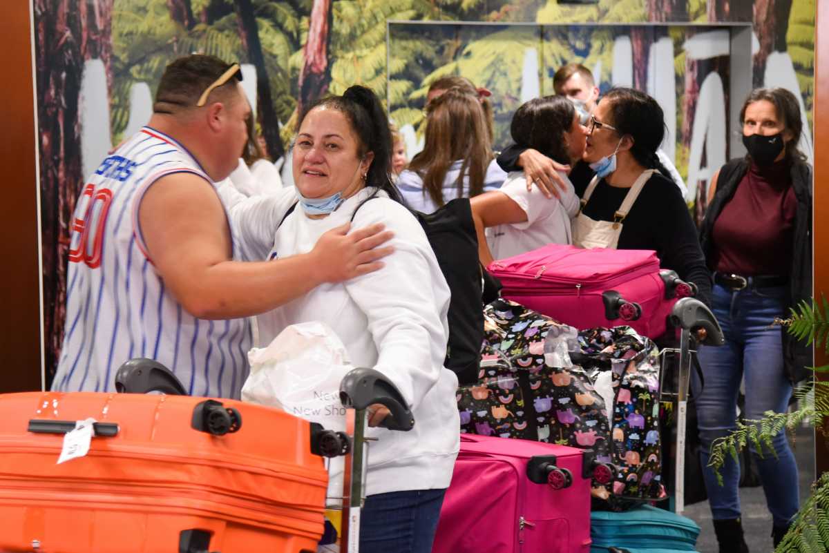 Νέα Ζηλανδία: Θετικός στον κορονοϊό εργαζόμενος στο αεροδρόμιο – Μία μέρα μετά το άνοιγμα των ταξιδιών (pics, vid)