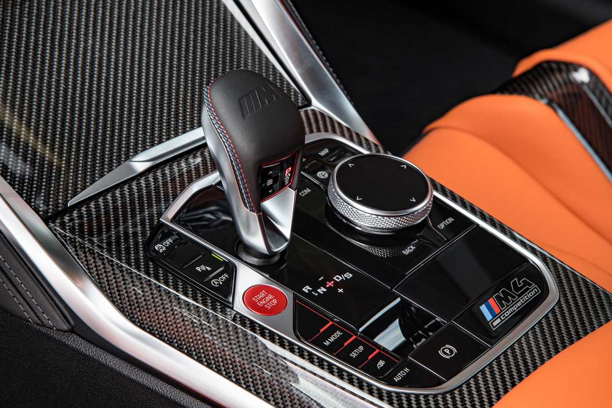 Πώς η BMW αλλάζει το τοπίο στα αυτόματα κιβώτια με τις νέες BMW M3 και M4