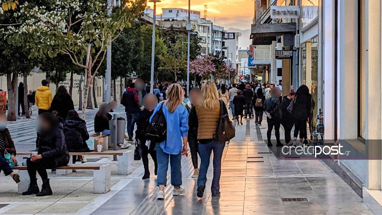 Πλημμύρισε από κόσμο το Ηράκλειο με σημεία συνωστισμού (pics)