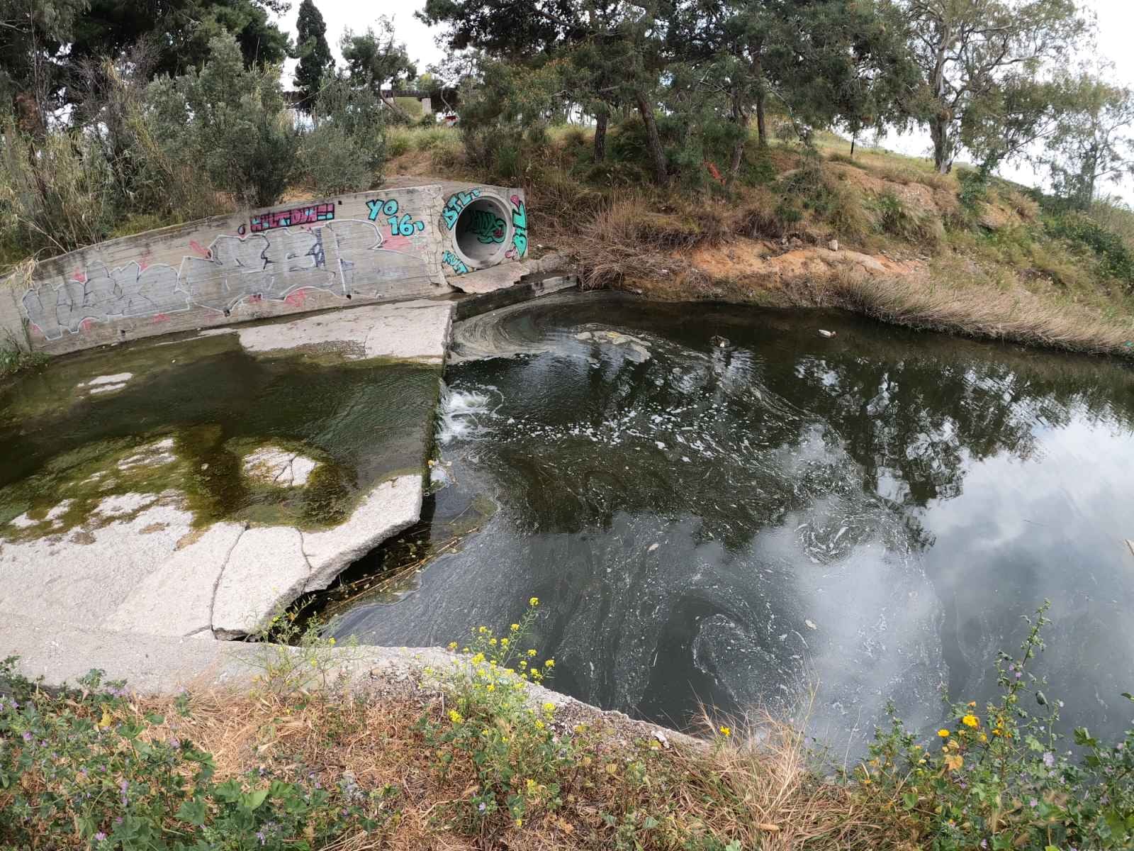 Μήνυση από τον δήμαρχο Αλίμου για περιβαλλοντολογική καταστροφή