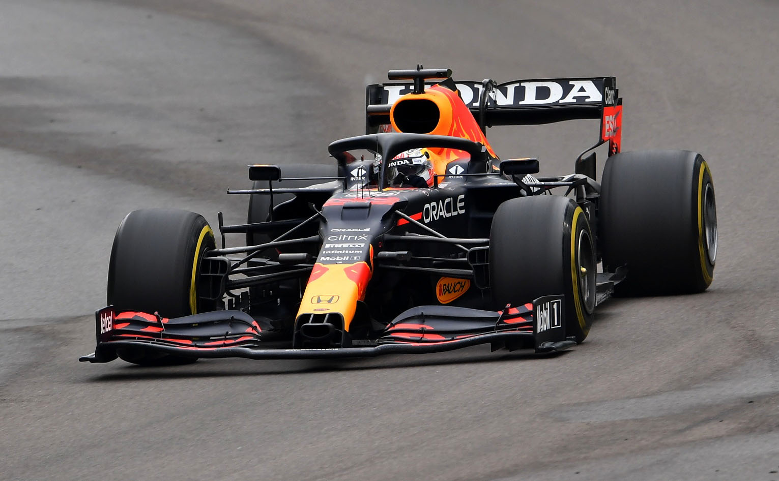 Formula One F1 - Emilia Romagna Grand Prix - Autodromo Enzo e Dino Ferrari, Imola, Italy - April 18, 2021 Red Bull's Max Verstappen in action during the race REUTERS