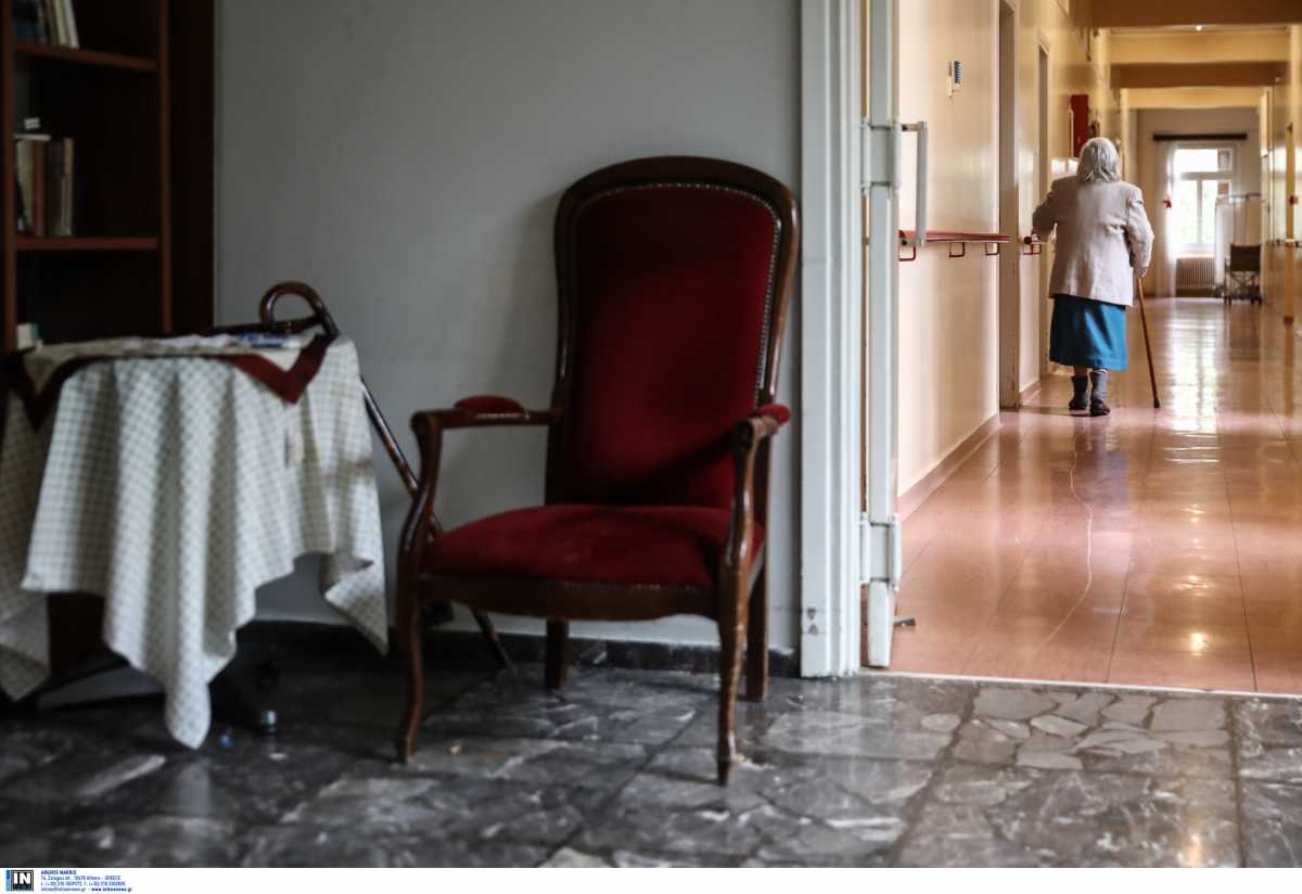 Κορονοϊός: Στο ΑΧΕΠΑ τρεις ηλικιωμένοι από το γηροκομείο στη Θεσσαλονίκη όπου εντοπίστηκαν κρούσματα