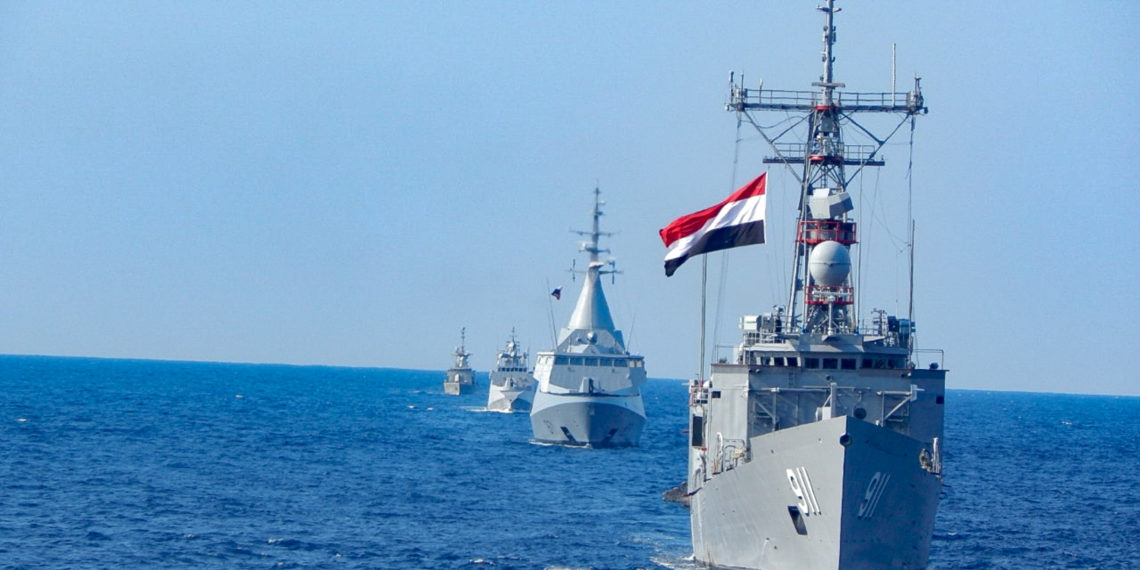 Al-Monitor: Η Αίγυπτος ετοιμάζει γιγαντιαία ναυτική βάση κοντά στα σύνορα με τη Λιβύη