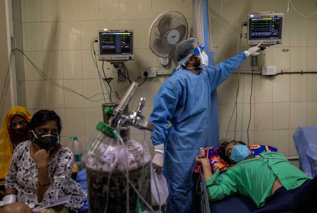 Κορονοϊός: Παγκόσμιο ρεκόρ κρουσμάτων στην Ινδία – Νοσοκομεία μένουν χωρίς οξυγόνο