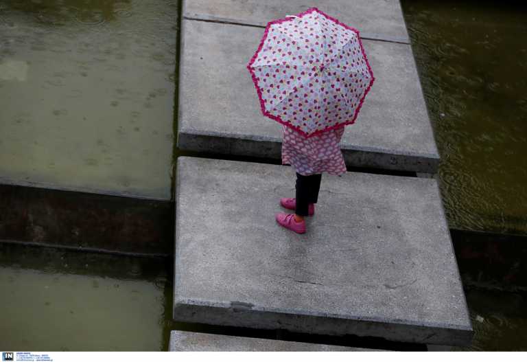 Καιρός σήμερα: Καταιγίδες και τσουχτερό κρύο – Από πότε θα υποχωρήσουν τα φαινόμενα