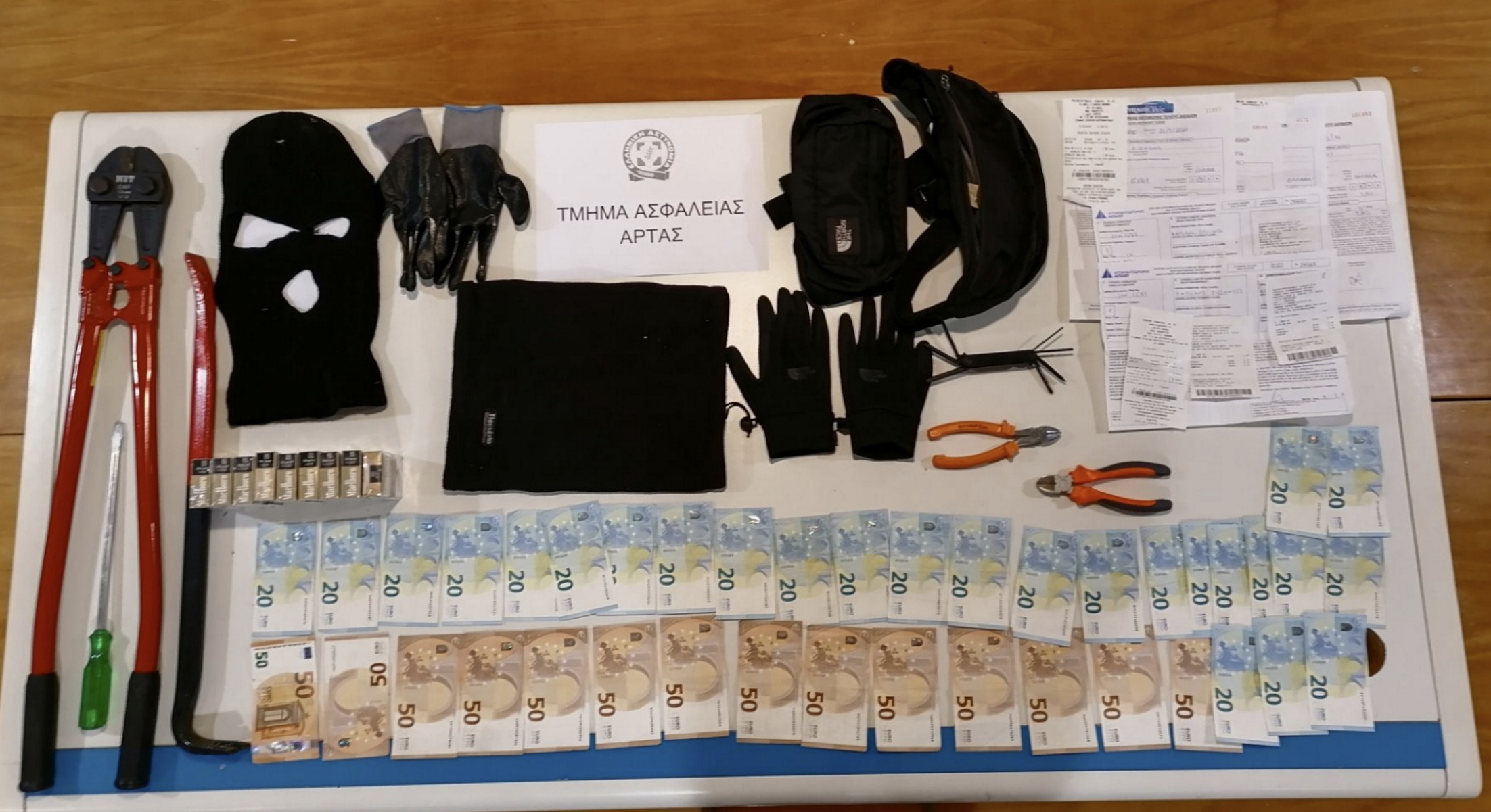 Χειροπέδες στη συμμορία που ρήμαζε περίπτερα σε όλη τη χώρα – Πού και πώς «χτυπούσαν»