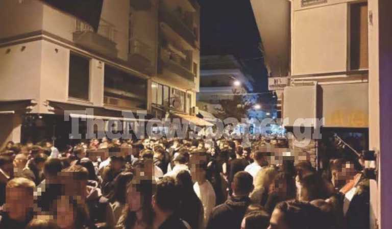 Βόλος: Έκαναν κορονοπάρτι και από τα μπαλκόνια τους έριχναν κουβάδες με νερό για να φύγουν (pics)