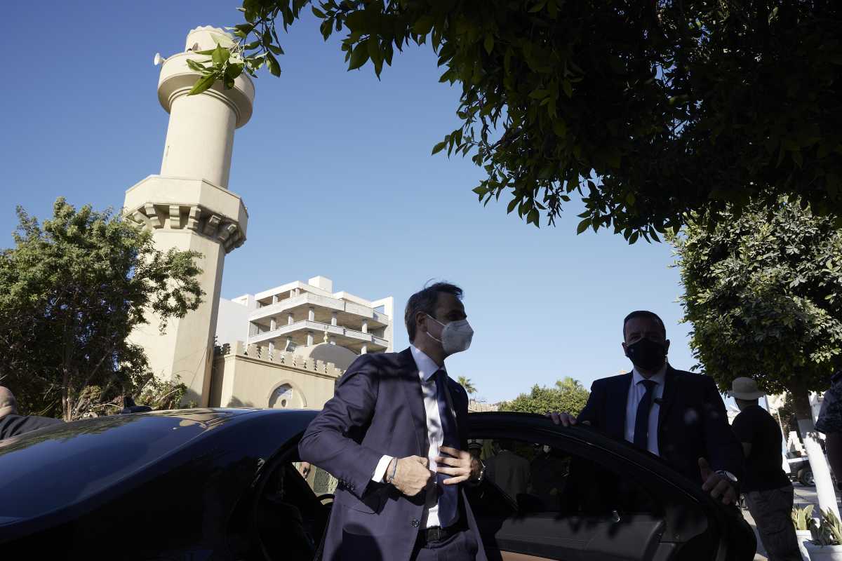 Επίσκεψη του Πρωθυπουργού Κυριάκου Μητσοτάκη στην Ελληνική Πρεσβεία στη Λιβύη. Τρίπολη, 06 Απριλίου 2021 (Γραφείο τύπου Πρωθυπουργού