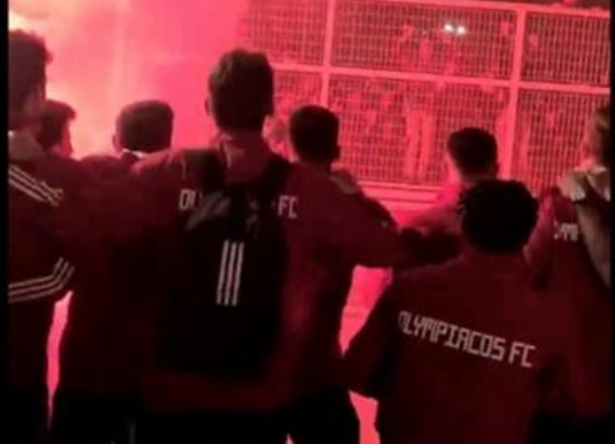 Ολυμπιακός: Αποθέωση από οπαδούς στου Ρέντη, χαμός μετά την πεντάρα στην ΑΕΚ (video)