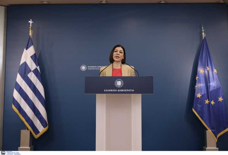 Πελώνη: Επαναξιολογείται το πρωτόκολλο για επίταξη ξενοδοχείων καραντίνας - Δεν απέκλεισε μέτρα σε άλλες περιοχές