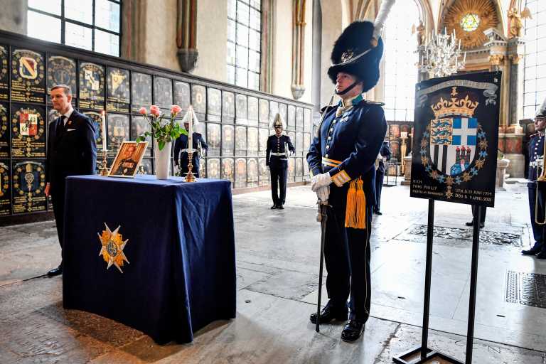 Πρίγκιπας Φίλιππος: Οι τελευταίες ετοιμασίες για την κηδεία μέσα στο παρεκκλήσι του Αγίου Γεωργίου (pics)