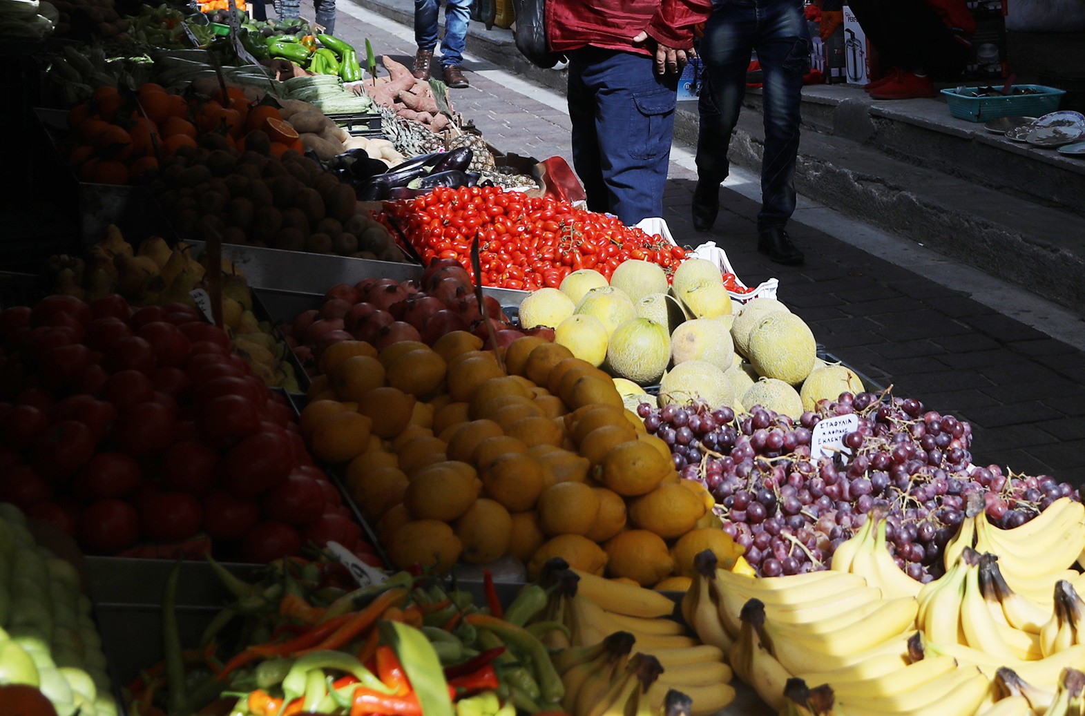 Με δωρεάν προϊόντα στις λαϊκές θα διαμαρτυρηθούν οι παραγωγοί