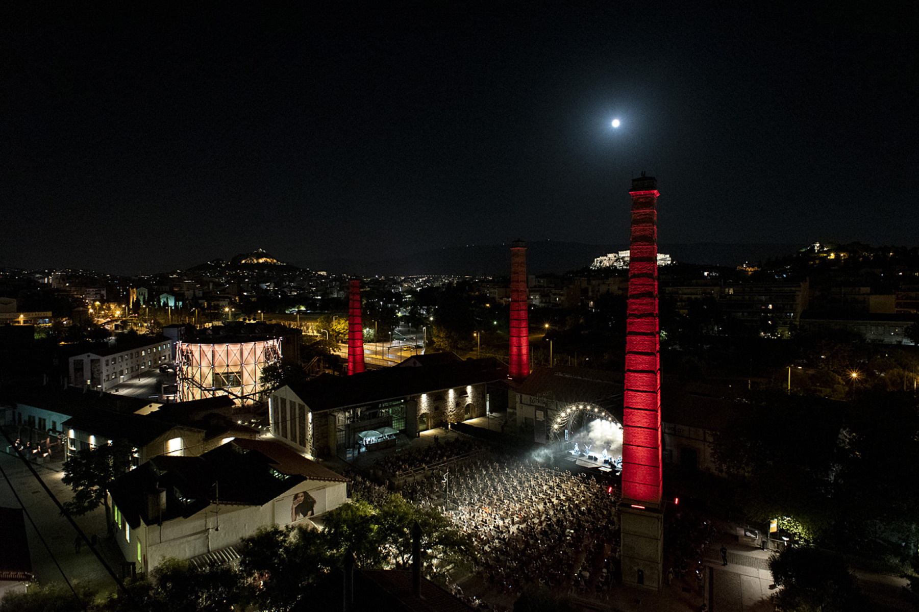 Δήμος Αθηναίων: Δωρεάν χώροι και εξοπλισμός για συναυλίες και παραστάσεις