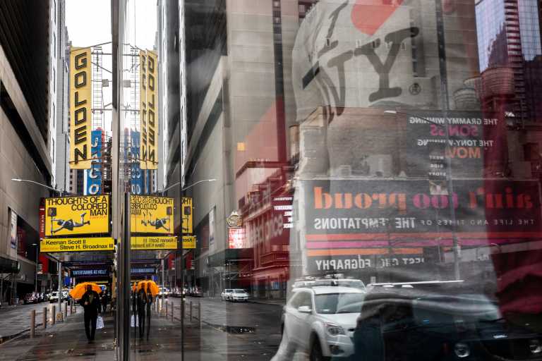 ΗΠΑ: Άνοιξε κέντρο εμβολιασμού κατά του κορονοϊού ακόμα και στην Times Square (pics, vid)