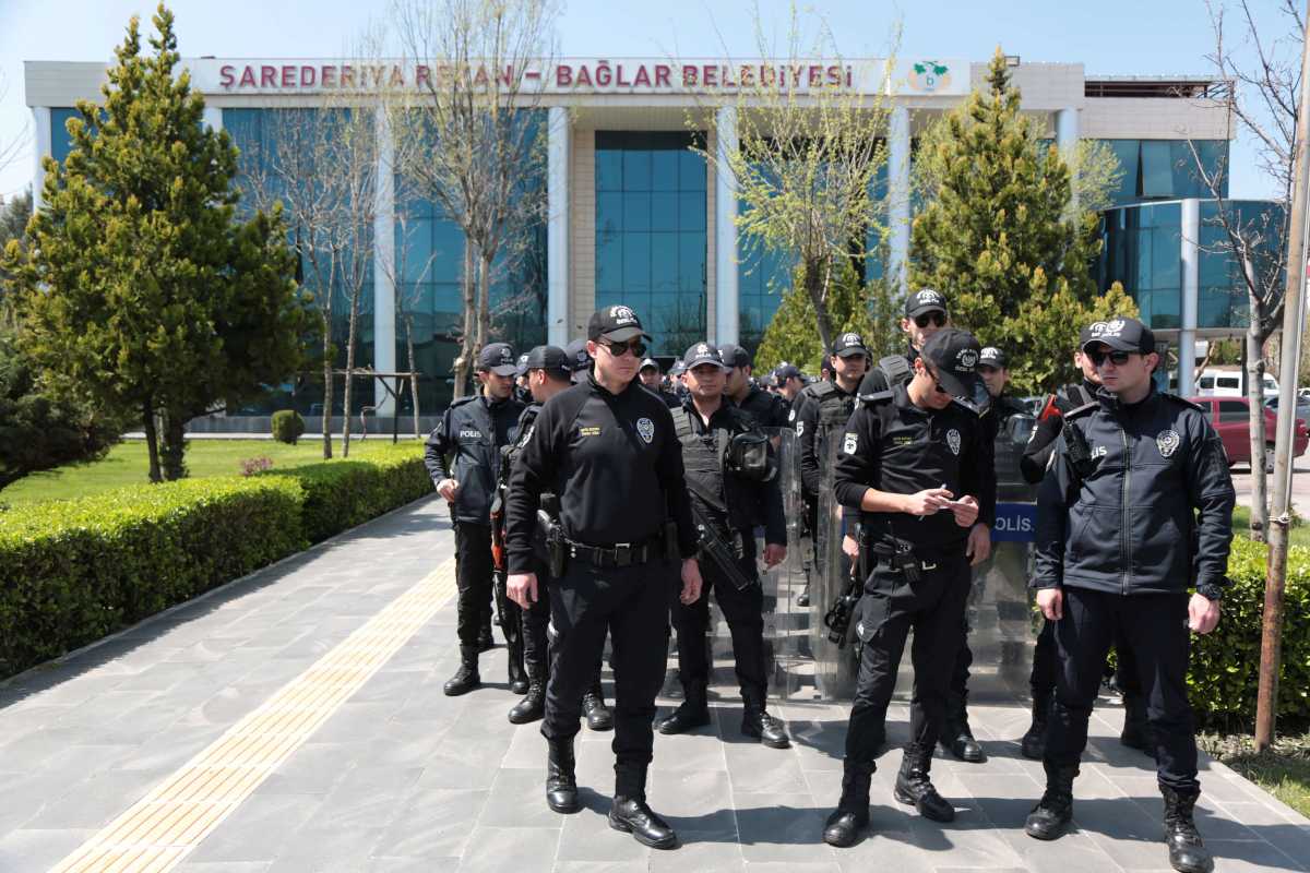 Τουρκία: Συλλήψεις 532 «Γκιουλενιστών» – Χειροπέδες σε 459 εν ενεργεία στρατιωτικούς