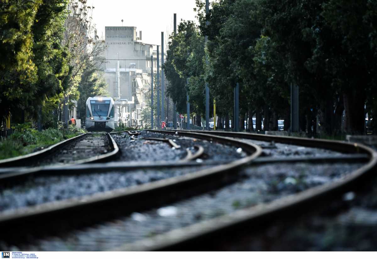 Σέρρες: Εκτροχιάστηκαν βαγόνια με καύσιμα του Στρατού – Φόβοι ανάφλεξης