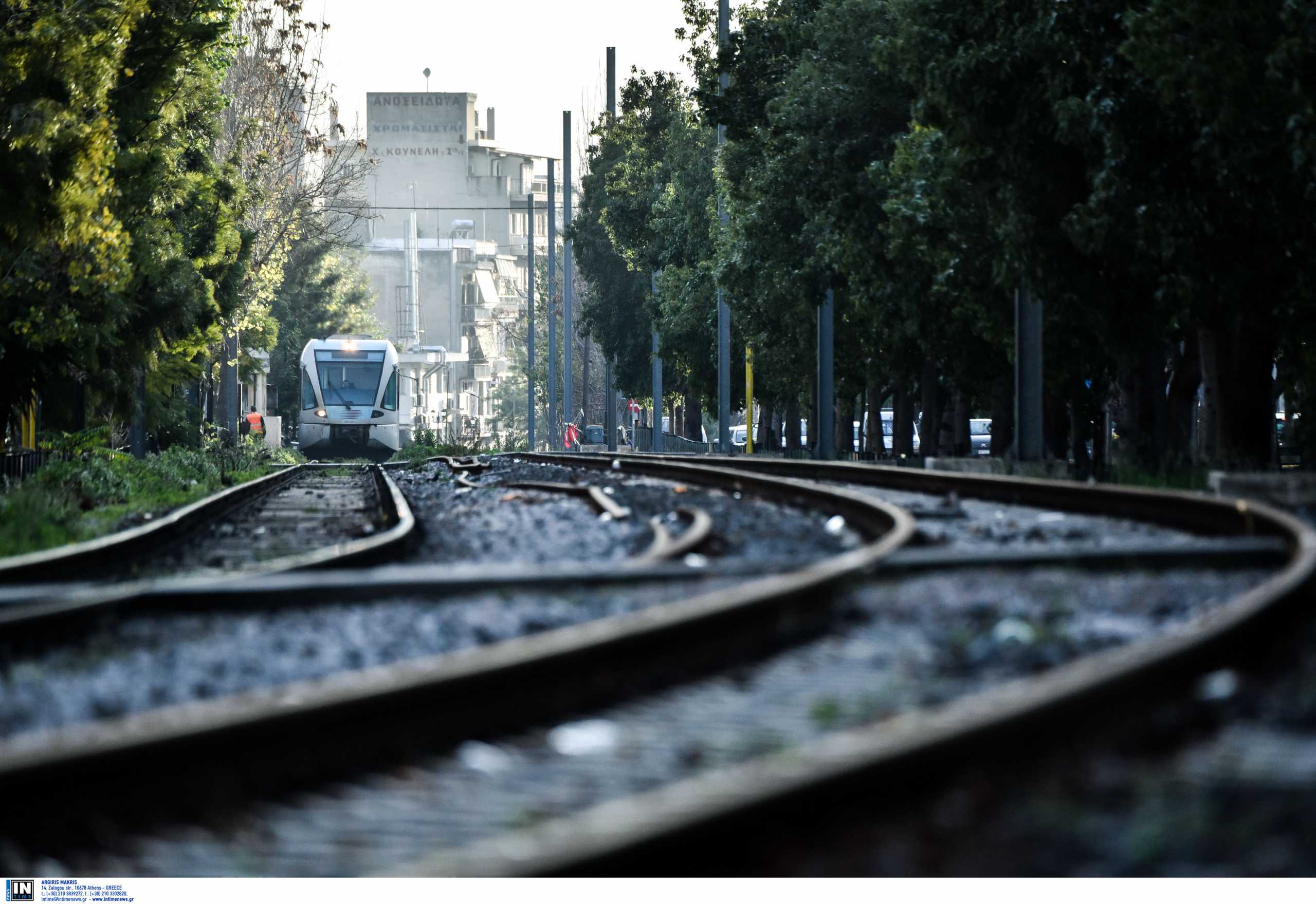 Λάρισα: Καταδικάστηκαν στελέχη του ΟΣΕ για τον θάνατο 15χρονου μαθητή από ηλεκτροπληξία σε βαγόνι