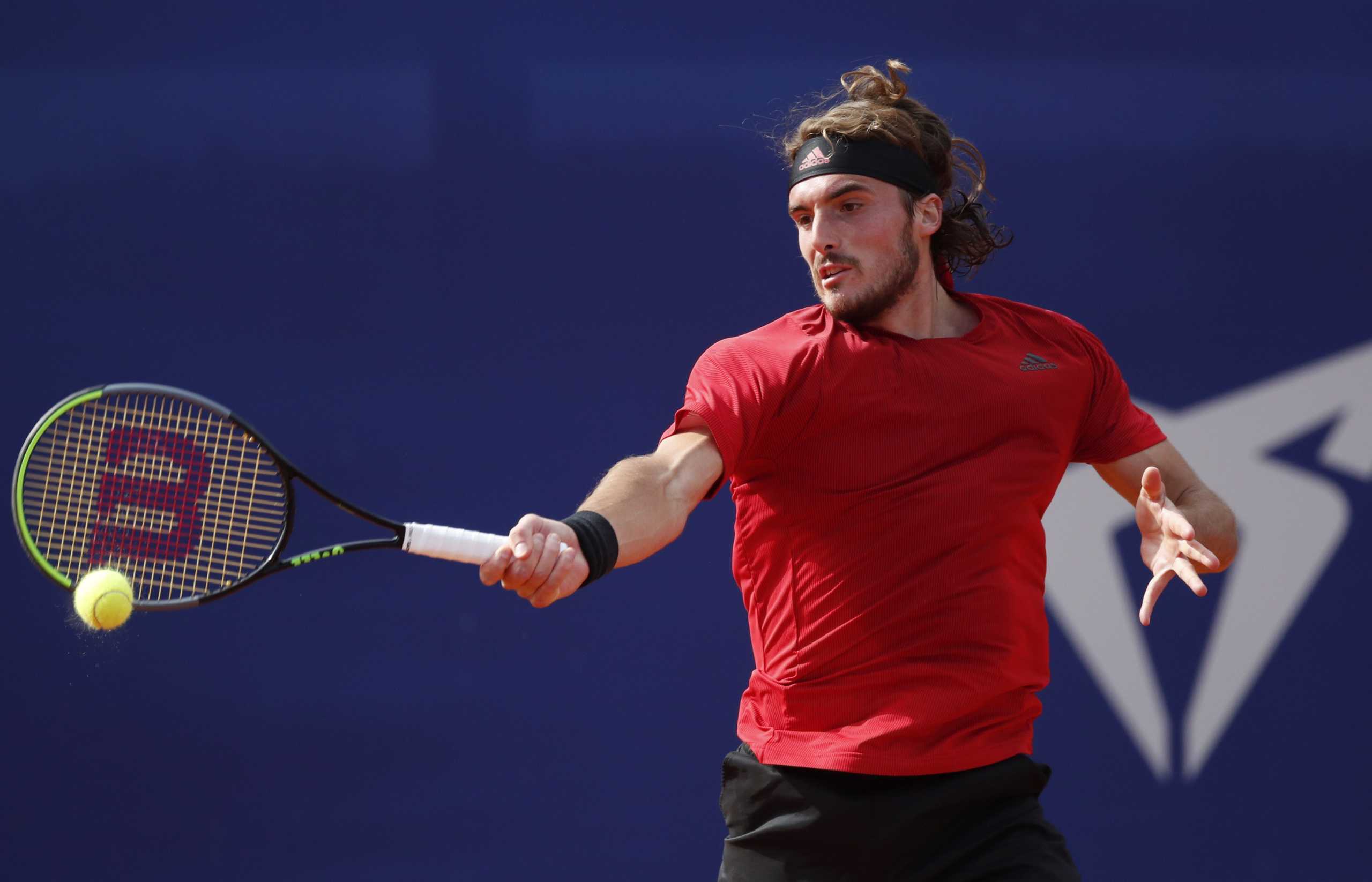 Tennis - ATP 500 - Barcelona Open - Real Club de Tennis Barcelona, Barcelona, Spain - April 25, 2021 Greece's Stefanos Tsitsipas in action during the final against Spain's Rafael Nadal REUTERS