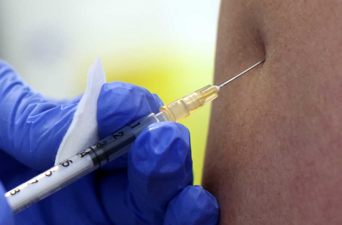 Πιερρακάκης: Κοντά στην κατάργηση του sms – Ήδη κλείστηκαν 60.000 ραντεβού εμβολιασμών