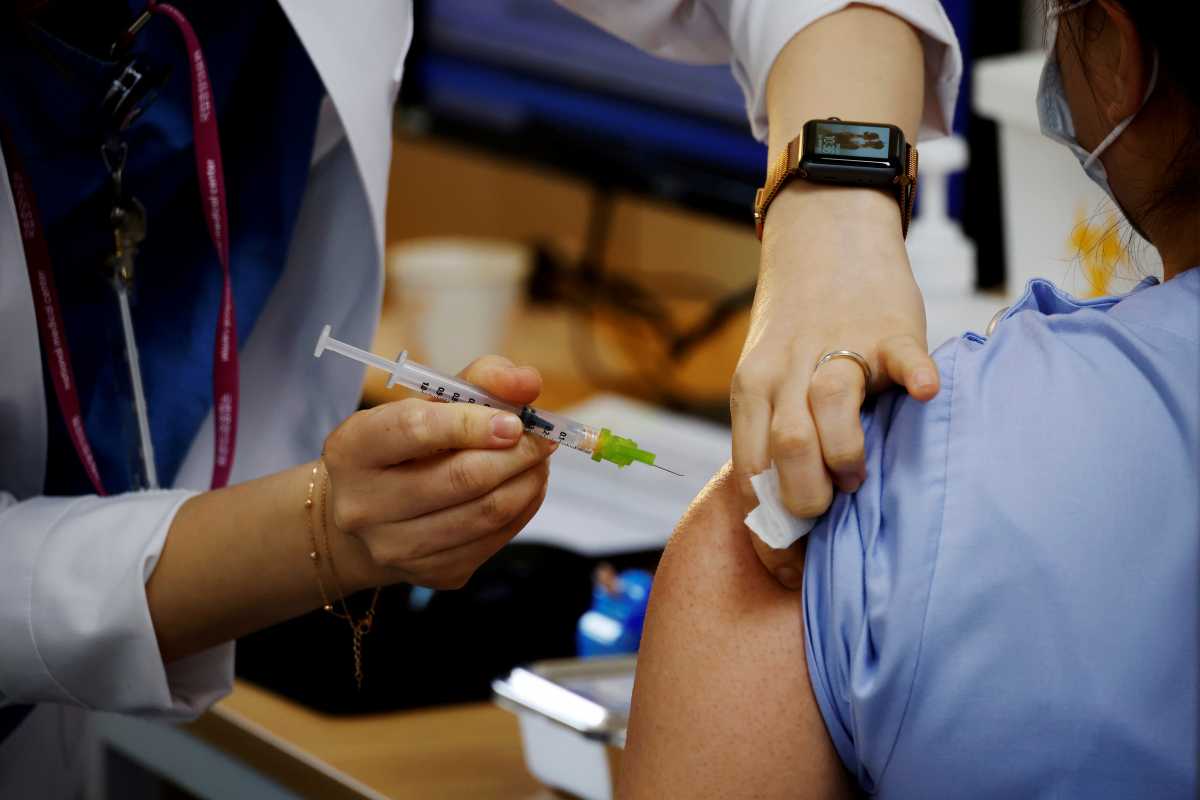 Κορονοϊός: Pfizer και BioNTech ετοιμάζουν νέο εμβόλιο κατά της μετάλλαξης Δέλτα