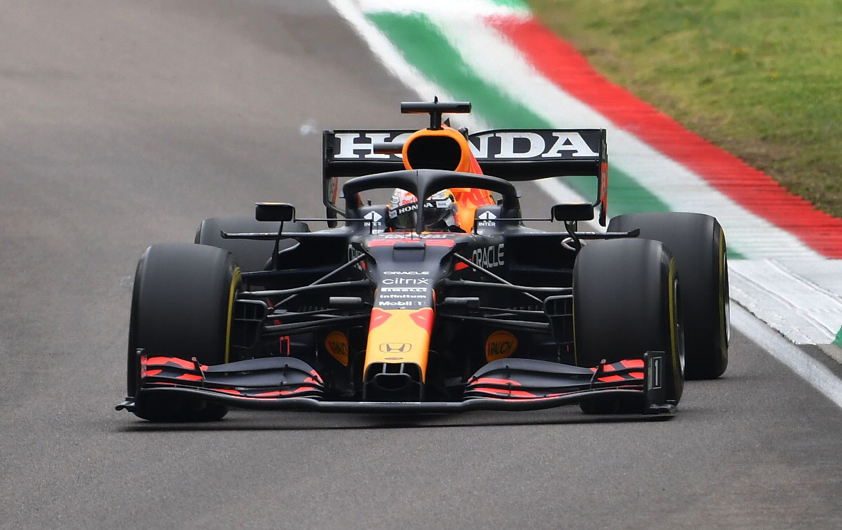 Formula One F1 - Emilia Romagna Grand Prix - Autodromo Enzo e Dino Ferrari, Imola, Italy - April 18, 2021 Red Bull's Max Verstappen in action during the race REUTERS