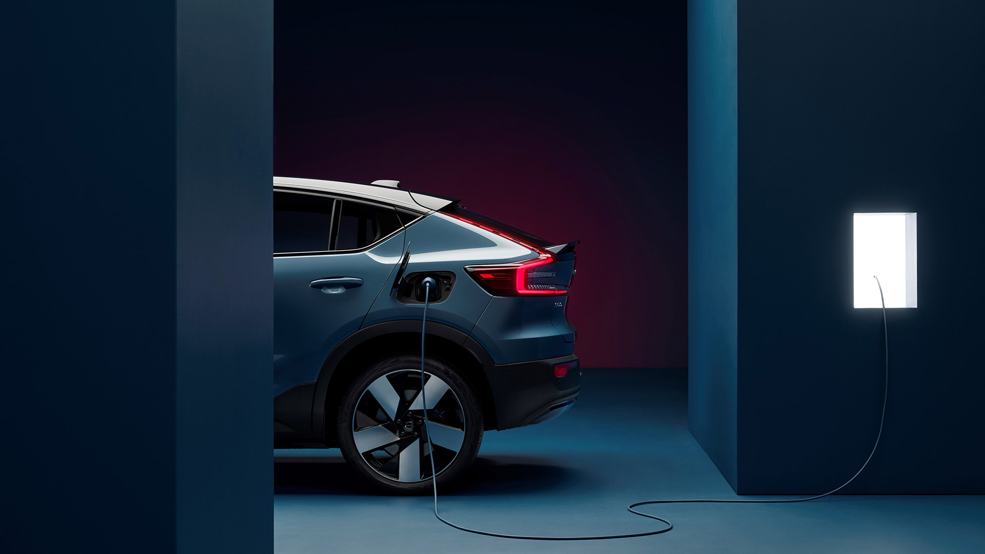 Volvo C40 Recharge Studio