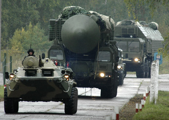 Ρωσία: Ο Πούτιν θέλει νέους βαλλιστικούς πυραύλους στο τέλος της δεκαετίας (pics)
