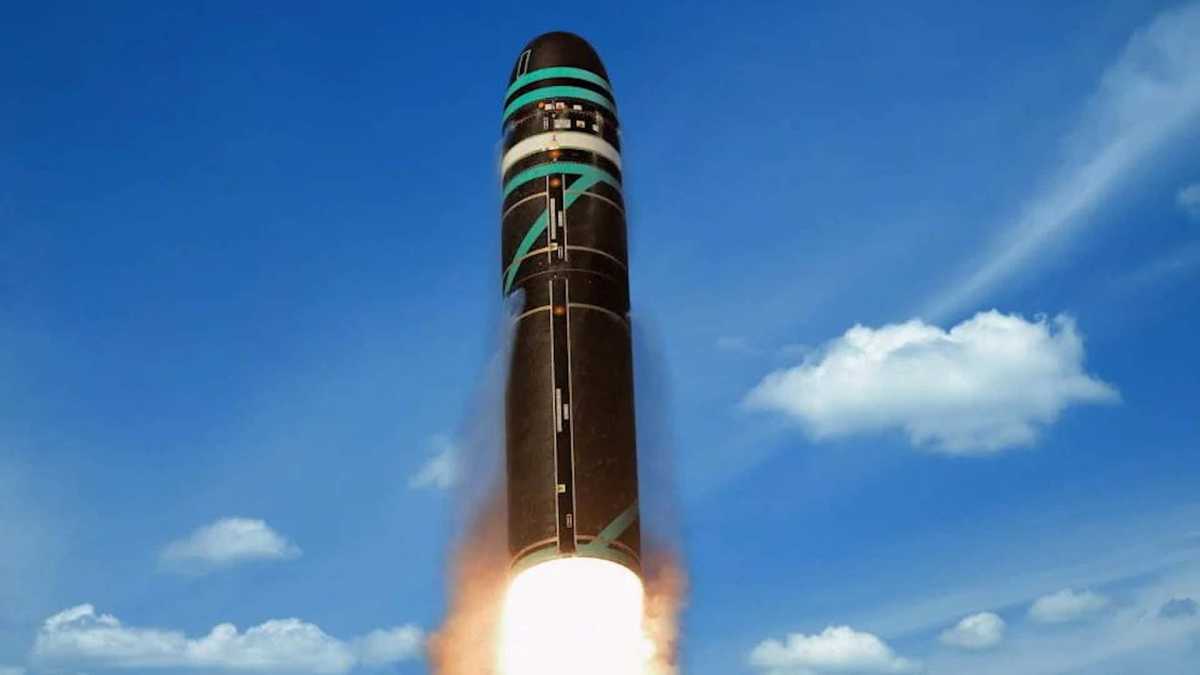 Η Γαλλία «υπενθυμίζει» την πυρηνική της δύναμη με εκτόξευση βαλλιστικού πυραύλου! (video)